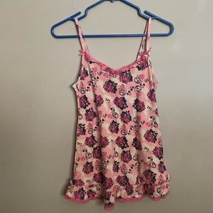 L. E. I. Sleepwear top. Size medium